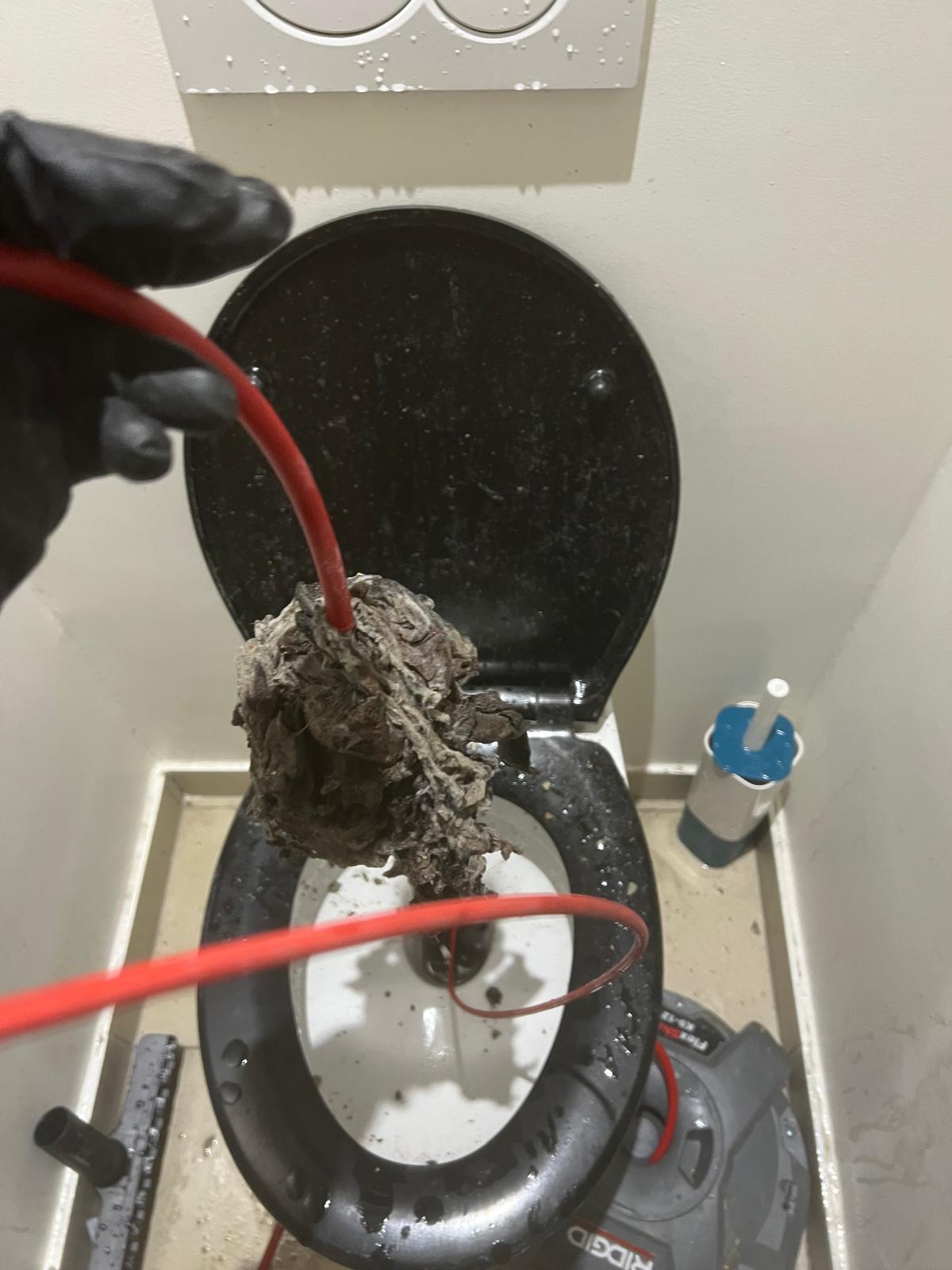 Fuite et d&eacute;g&acirc;t des eaux urgence plombier