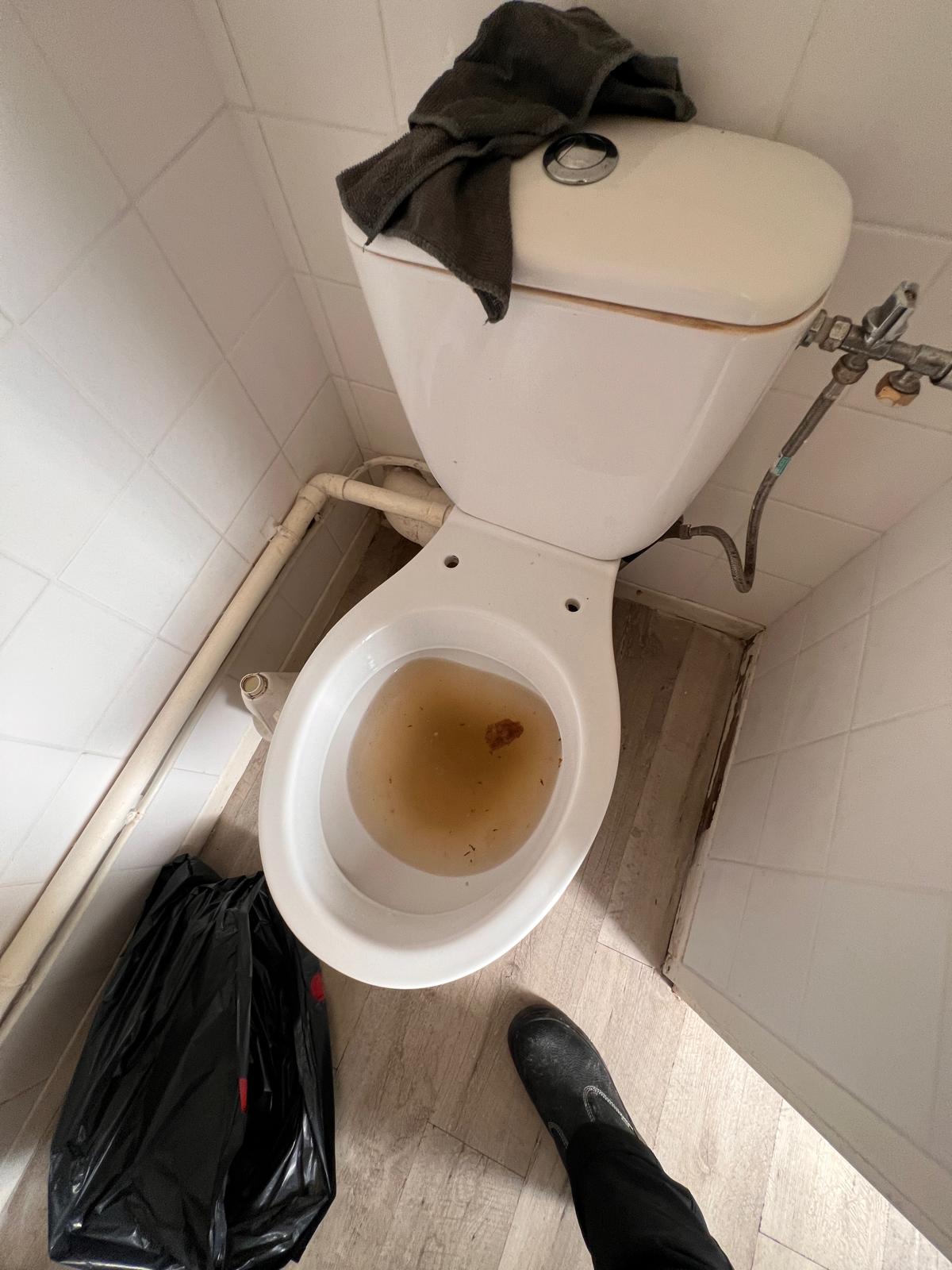 D&eacute;gorgement urgence tout-&agrave;-l&rsquo;&eacute;gout